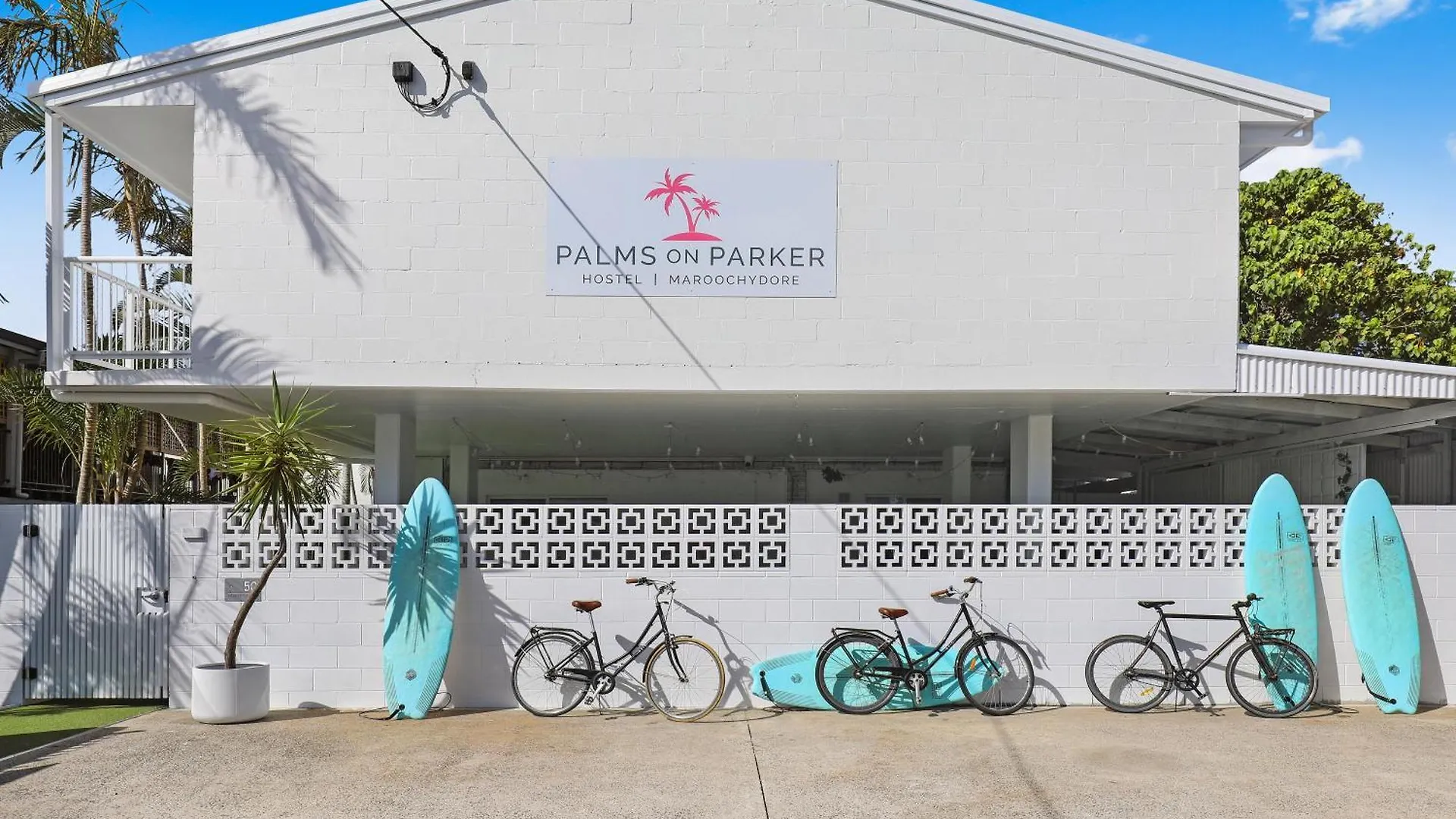 Palms On Parker Backpackers location